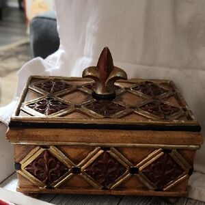 Hand Crafted Gold and Brown Fleur-de-Lis Box Vtg